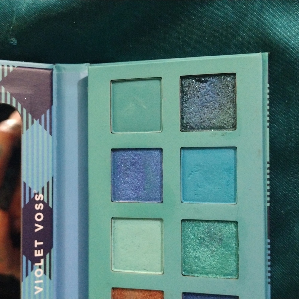 Forget me not eyeshadow palette - Picture 4 of 5